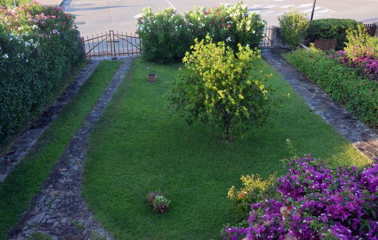 Casa Smeralda Cannigione Bagian luar foto